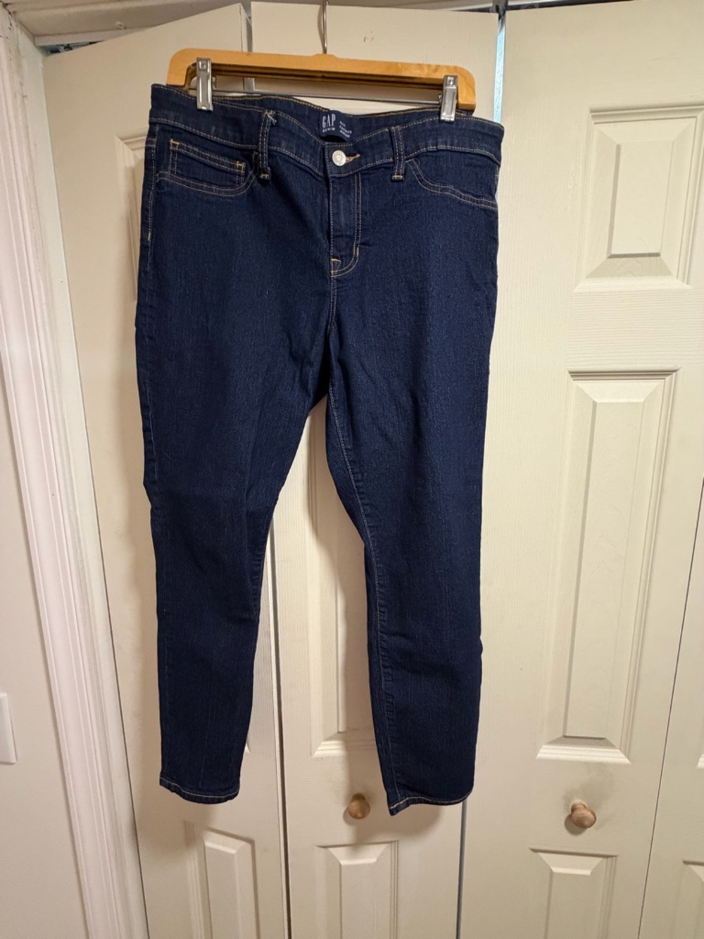 GAP Women’s Skinny Jeans in Dark Indigo